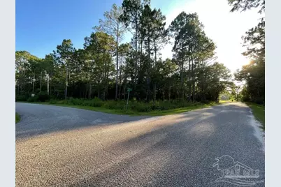 4579 Lakeview Dr, Milton, FL 32583 - Photo 17