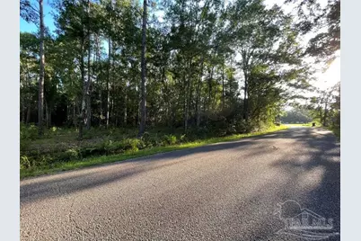 4579 Lakeview Dr, Milton, FL 32583 - Photo 15