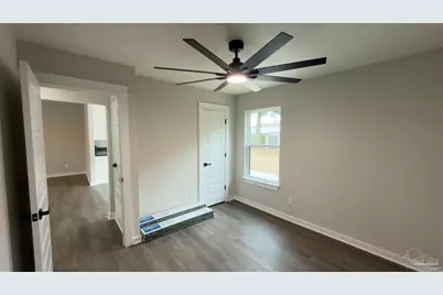 5787 Graymont Ln, Pensacola, FL 32526 - Photo 17