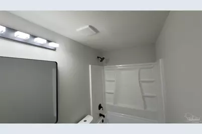 5787 Graymont Ln, Pensacola, FL 32526 - Photo 11