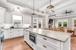 1649 Hatton St, Pensacola, FL 32503 - Photo 11