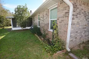 10044 Centre St, Pensacola, FL 32506 - Photo 11