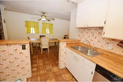 5910 Sarah Dr, Pensacola, FL 32503 - Photo 23