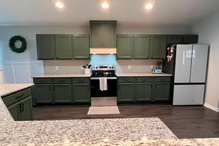 5710 Peach Dr, Milton, FL 32571 - Photo 7