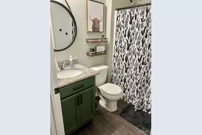 5710 Peach Dr, Milton, FL 32571 - Photo 17