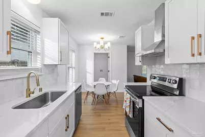 3962 Elmcrest Dr, Pensacola, FL 32504 - Photo 7