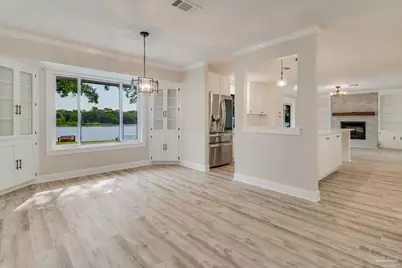 5894 West Shore Dr, Pensacola, FL 32526 - Photo 11