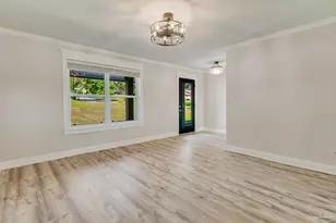 5894 W Shore Dr, Pensacola, FL 32526 - Photo 21