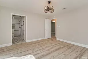 5894 W Shore Dr, Pensacola, FL 32526 - Photo 29