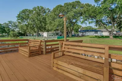 5894 West Shore Dr, Pensacola, FL 32526 - Photo 7