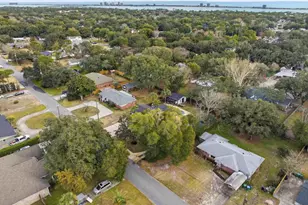 421 Cumberland Ave, Gulf Breeze, FL 32561 - Photo 65