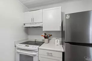 1200 Shoreline Dr, Gulf Breeze, FL 32561 - Photo 9