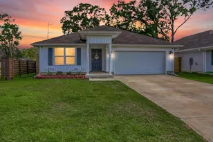 903 Lovebird Ct, Pensacola, FL 32534 - Photo 1