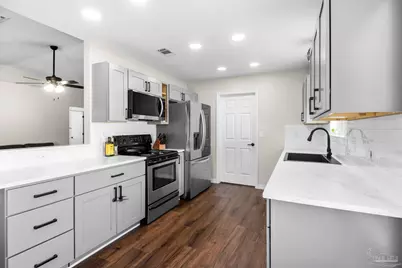 1502 College Pkwy, Gulf Breeze, FL 32563 - Photo 7