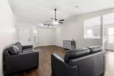 1502 College Pkwy, Gulf Breeze, FL 32563 - Photo 3