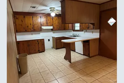 7053 W Fairfield Dr, Pensacola, FL 32506 - Photo 9