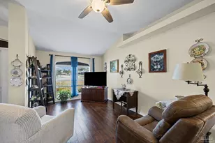 1953 Shadow Lake Dr, Gulf Breeze, FL 32563 - Photo 9