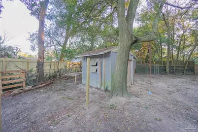 621 W Hernandez St, Pensacola, FL 32501 - Photo 29