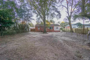 621 W Hernandez St, Pensacola, FL 32501 - Photo 27