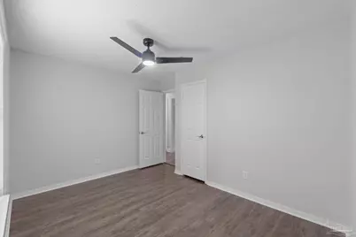 4327 Lisa Ct, Gulf Breeze, FL 32563 - Photo 9