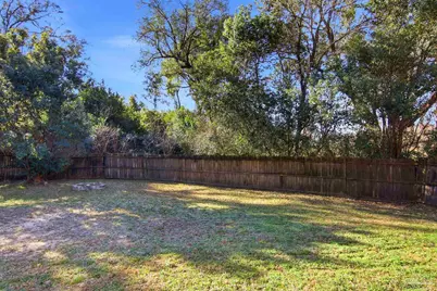 7705 W Jackson St, Pensacola, FL 32506 - Photo 5