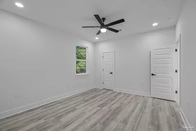 5009 Saufley Field Rd, Pensacola, FL 32526 - Photo 11