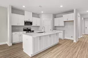 8610 Russellcross Blvd, Pensacola, FL 32507 - Photo 25