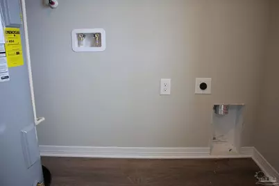 8055 El Estrecho Dr, Pensacola, FL 32514 - Photo 23