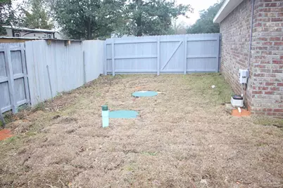 8055 El Estrecho Dr, Pensacola, FL 32514 - Photo 11