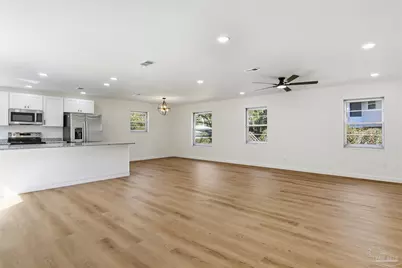 3520 Tide Dr, Pensacola, FL 32504 - Photo 13