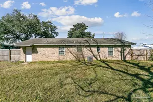 445 W Kingsfield Rd, Cantonment, FL 32533 - Photo 5