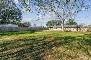 445 W Kingsfield Rd, Cantonment, FL 32533 - Photo 3