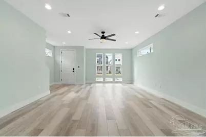 1180 W Intendencia St, Pensacola, FL 32502 - Photo 3
