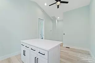 1180 W Intendencia St, Pensacola, FL 32502 - Photo 23