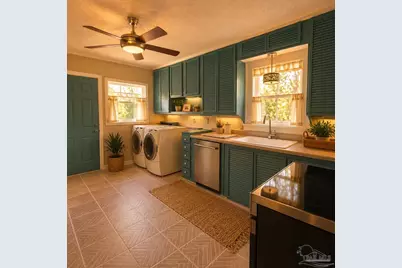 1414 E Maxwell St, Pensacola, FL 32503 - Photo 9