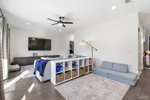 2279 Hadleigh Hills Ct, Navarre, FL 32566 - Photo 13