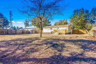 211 Evergreen Dr, Mary Esther, FL 32569 - Photo 9