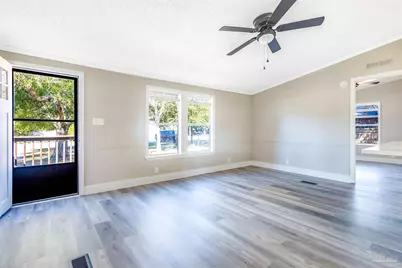 211 Evergreen Dr, Mary Esther, FL 32569 - Photo 17