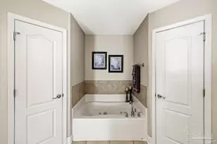 1542 Woodlawn Way, Gulf Breeze, FL 32563 - Photo 33