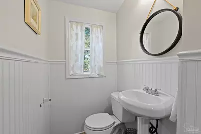 904 E Texar Dr, Pensacola, FL 32503 - Photo 17