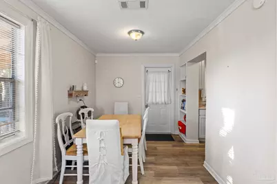 904 E Texar Dr, Pensacola, FL 32503 - Photo 11