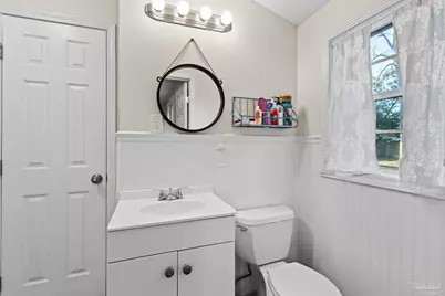 904 E Texar Dr, Pensacola, FL 32503 - Photo 25