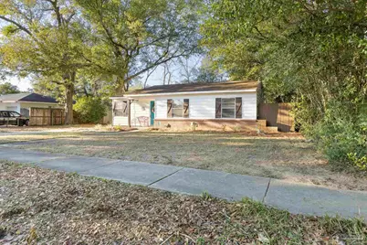 904 E Texar Dr, Pensacola, FL 32503 - Photo 3
