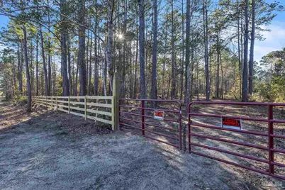 2173 Garcon Point Rd, Milton, FL 32583 - Photo 15