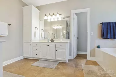 5296 Woodlake Tr, Gulf Breeze, FL 32563 - Photo 13