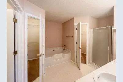 902 Catskill Ln, Pensacola, FL 32507 - Photo 9