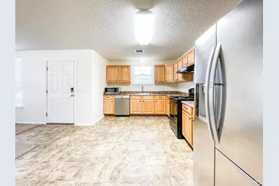 8921 Camshire Cir, Pensacola, FL 32507 - Photo 3