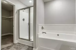 2470 Bentley Oaks Dr, Cantonment, FL 32533 - Photo 23