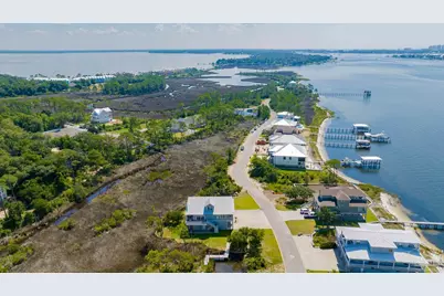 16262 Tarpon Dr, Pensacola, FL 32507 - Photo 49