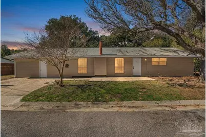 4977 Sanchez Ln, Pensacola, FL 32507 - Photo 7